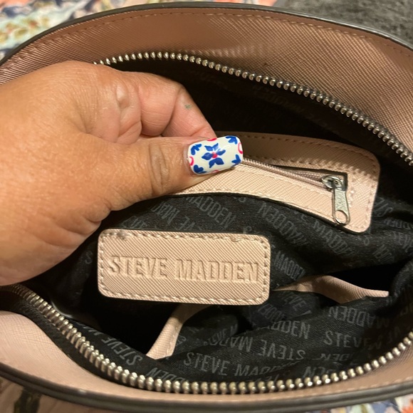 STEVE MADDEN CROSSBODY BAG - Picture 3 of 10